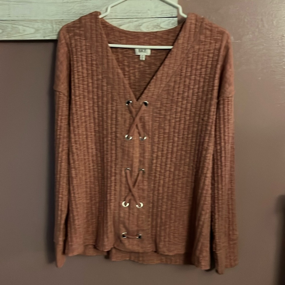Size small BKE women’s blouse